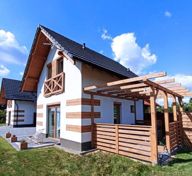 Villa Dom w górach Lomnica  Exterior foto